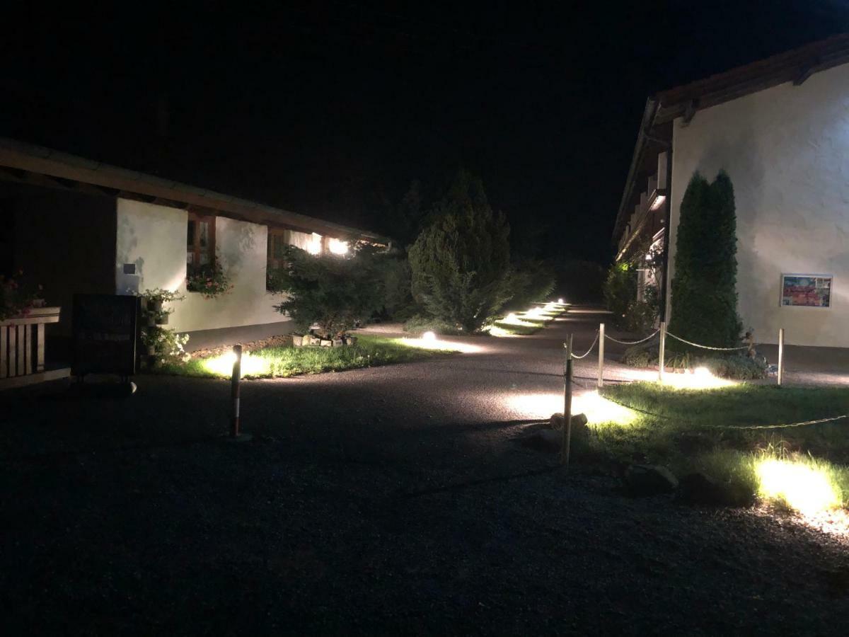 PAGA Hotel Aidenbach Buitenkant foto